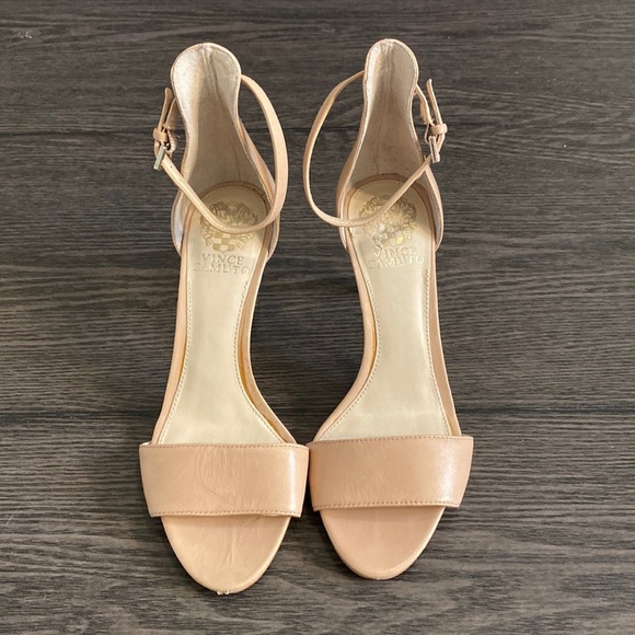 Vince Camuto ankle strap high heeled sandals. Tan. Size 7. Leather upper. - Picture 1 of 15